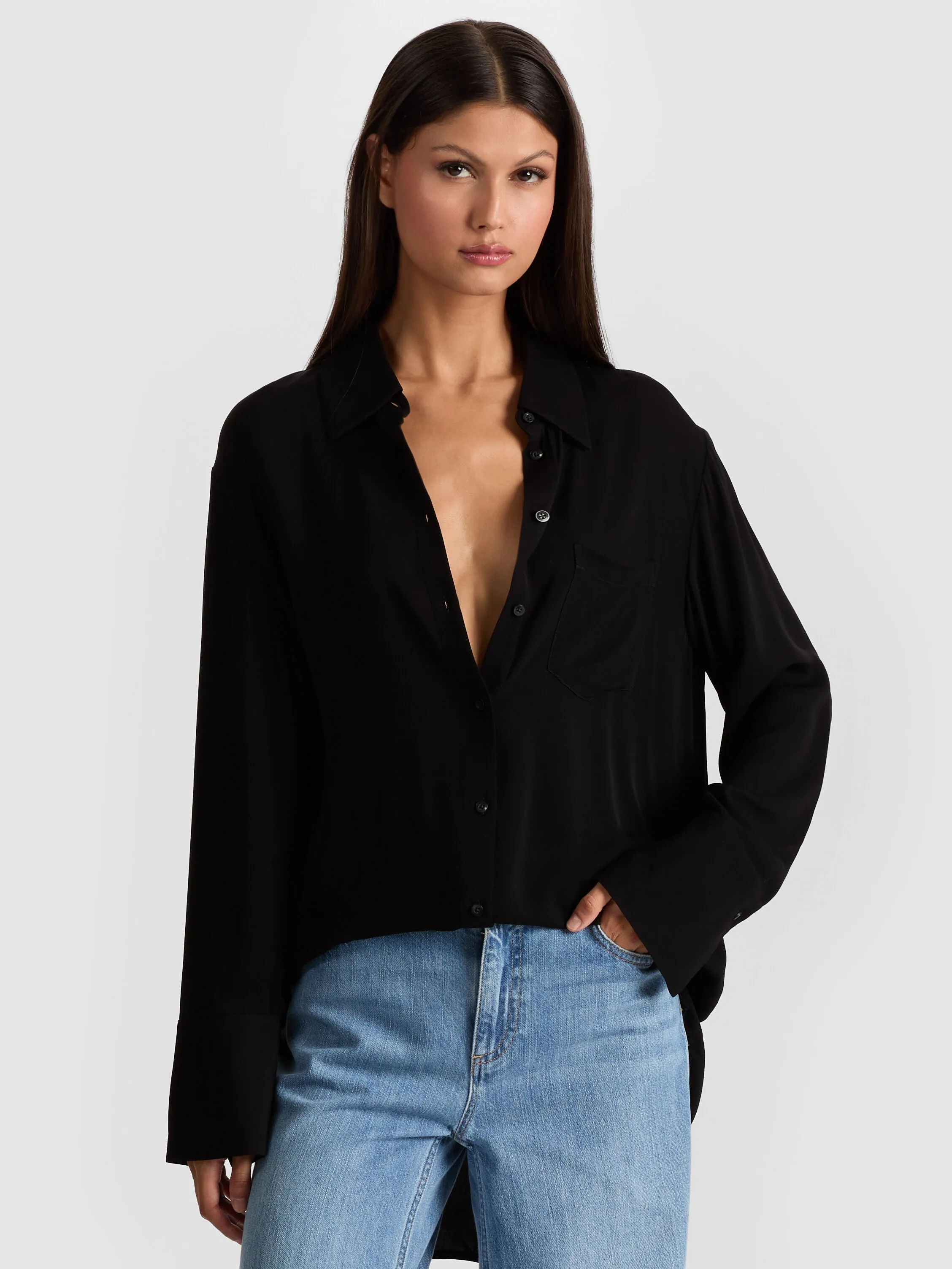 FINELY OVERSIZED BUTTON DOWN